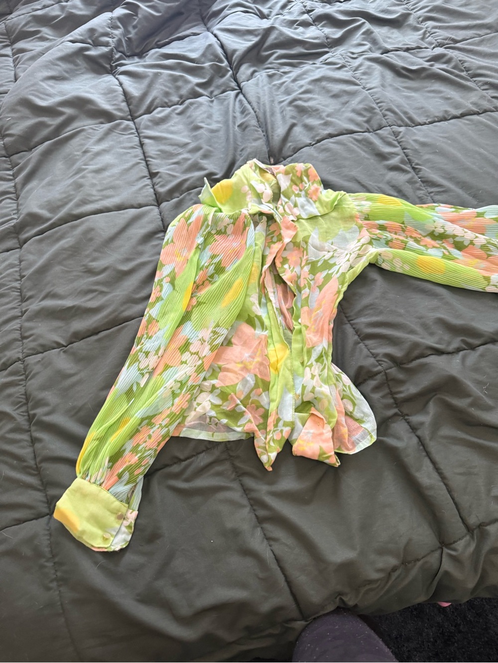 Alice Stuart vintage  Blouse in Lime Green and Peach
